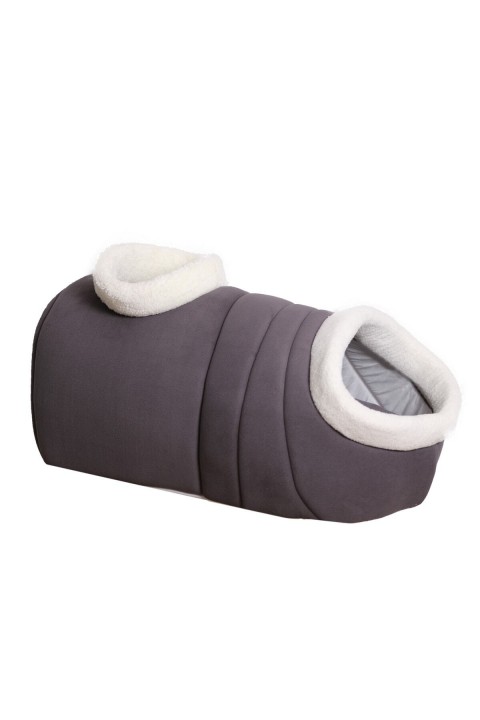 Alaska Model Kedi Dogum Yatağı Anne Ve 4 Yavrusu